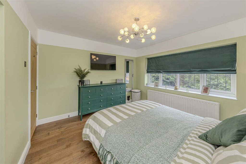 Radley Way, Werrington, Staffordshire, ST9 0JN
