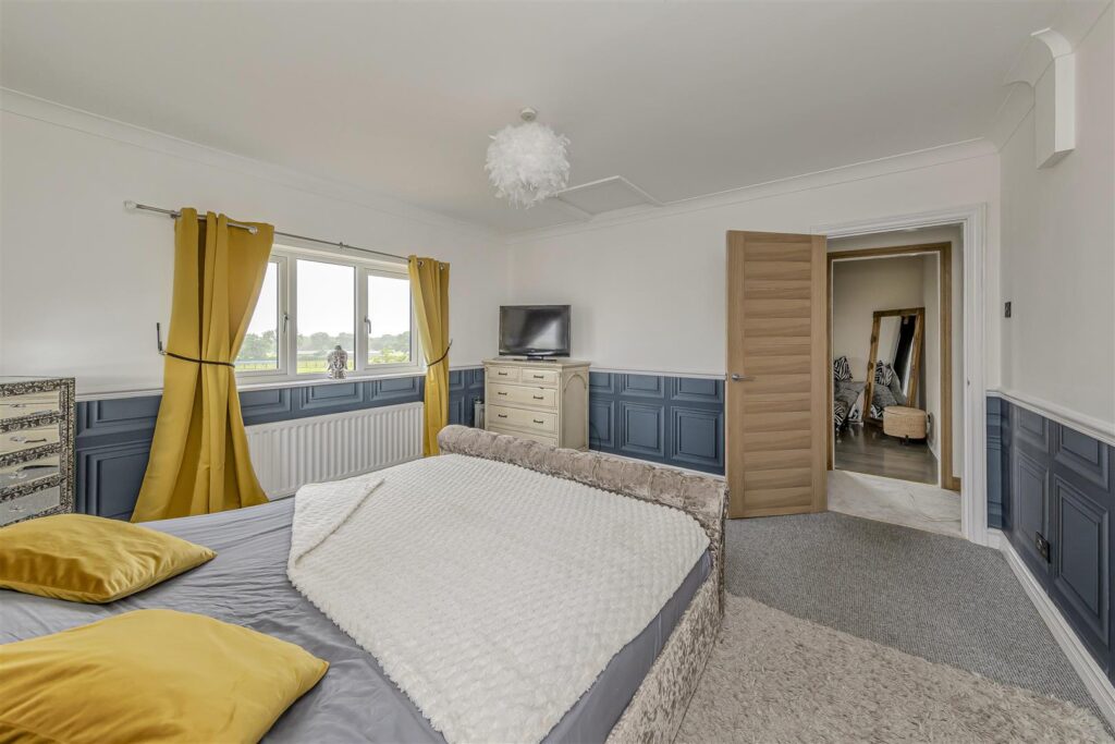 Dilhorne Road, Caverswall, Staffordshire, ST11 9EZ