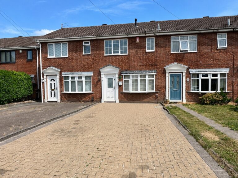 Staveley Close, Bucknall,  Stoke-On-Trent, ST2 9PU