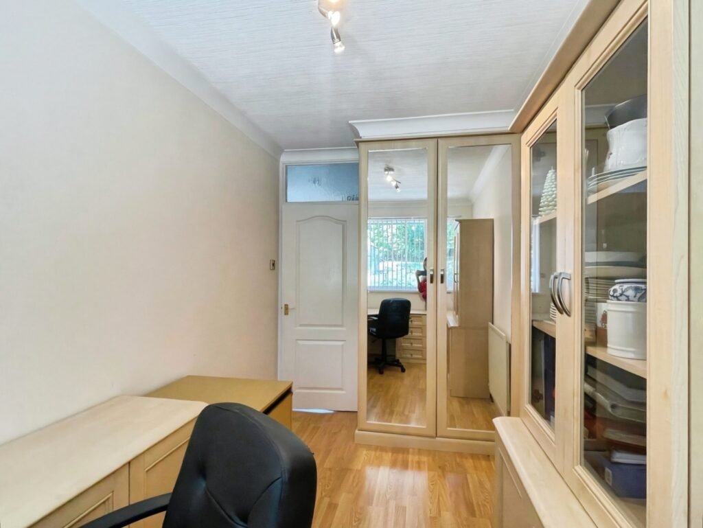 Mount Road, Leek, Staffordshire, ST13 6NQ