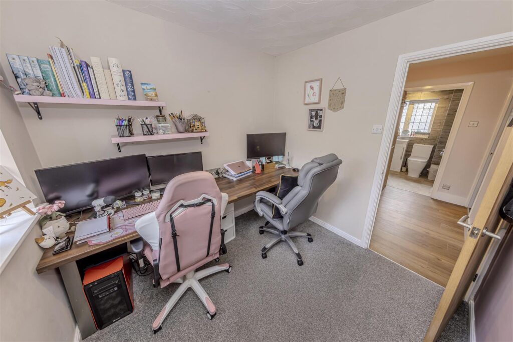 Radley Way, Werrington, Staffordshire, ST9 0JN