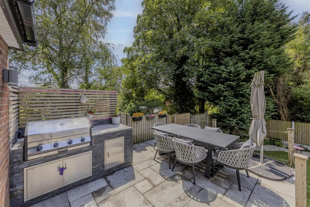 Radley Way, Werrington, Staffordshire, ST9 0JN
