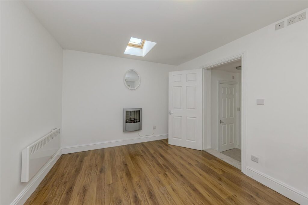 Windmill Hill, Rough Close, Staffrodshire, ST3 7PJ