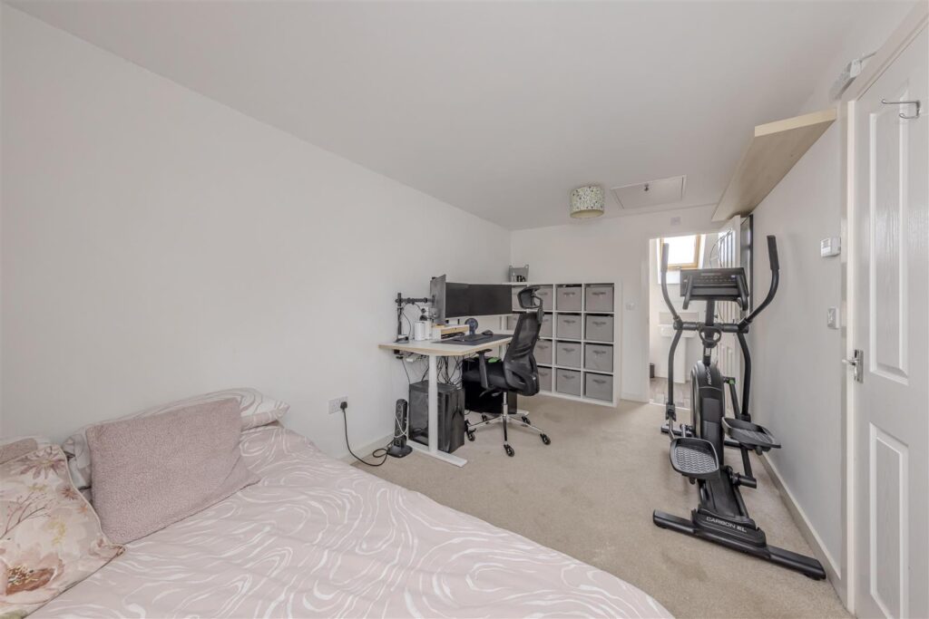 Robert Knox Way, Hartshill, Stoke-On-Trent, ST4 6FD