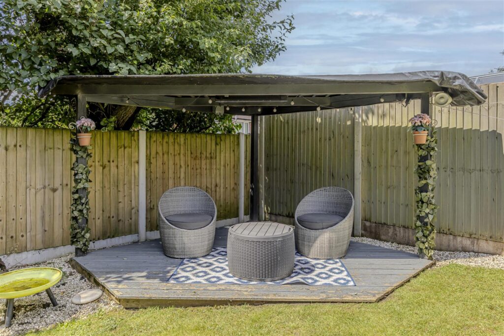 Radley Way, Werrington, Staffordshire, ST9 0JN