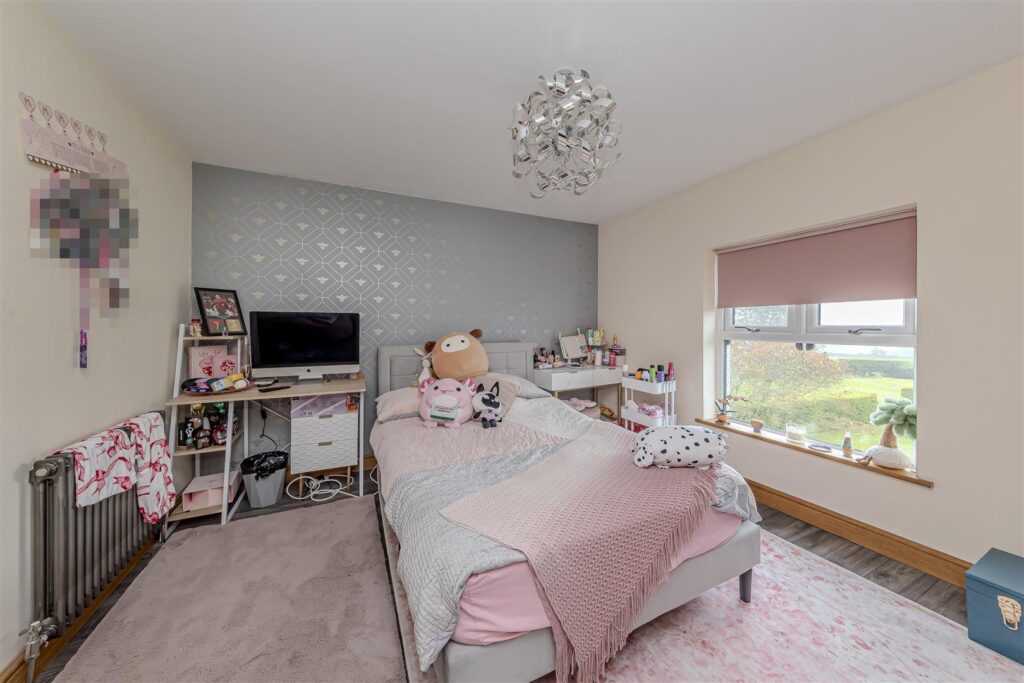 Dilhorne Road, Caverswall, Staffordshire, ST11 9EZ