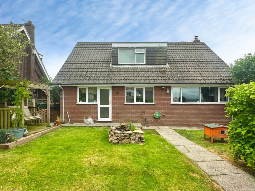 Davenport Close, Leek, Staffordshire, ST13 8NU