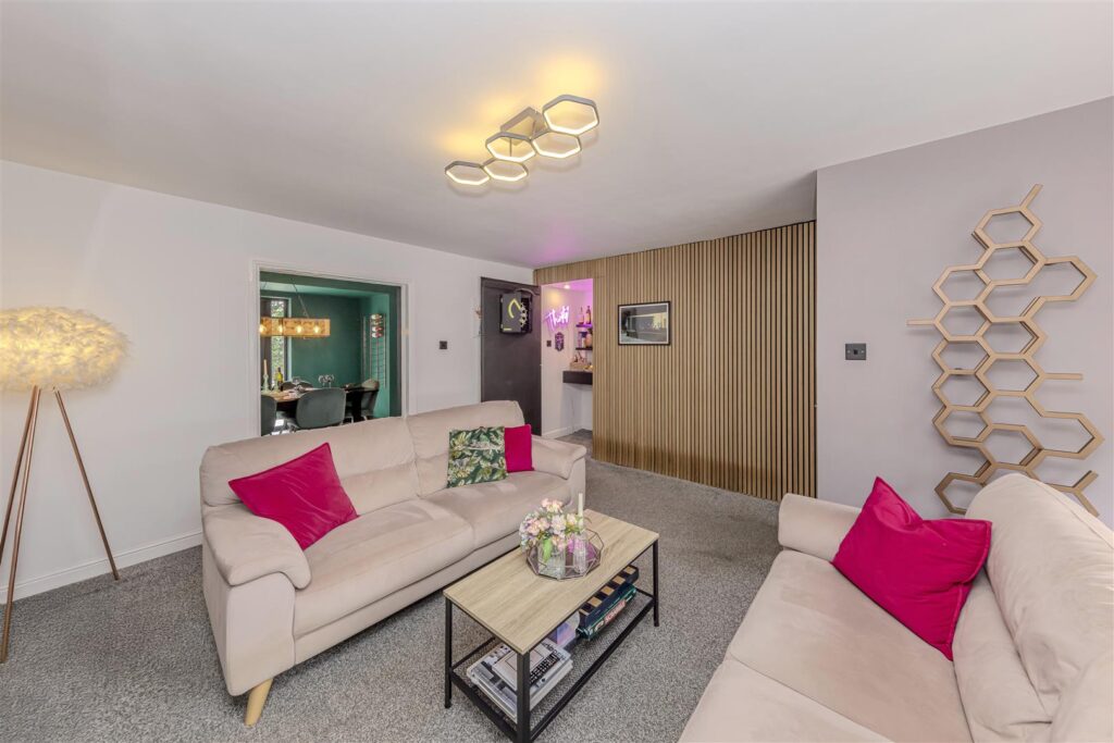 Radley Way, Werrington, Staffordshire, ST9 0JN