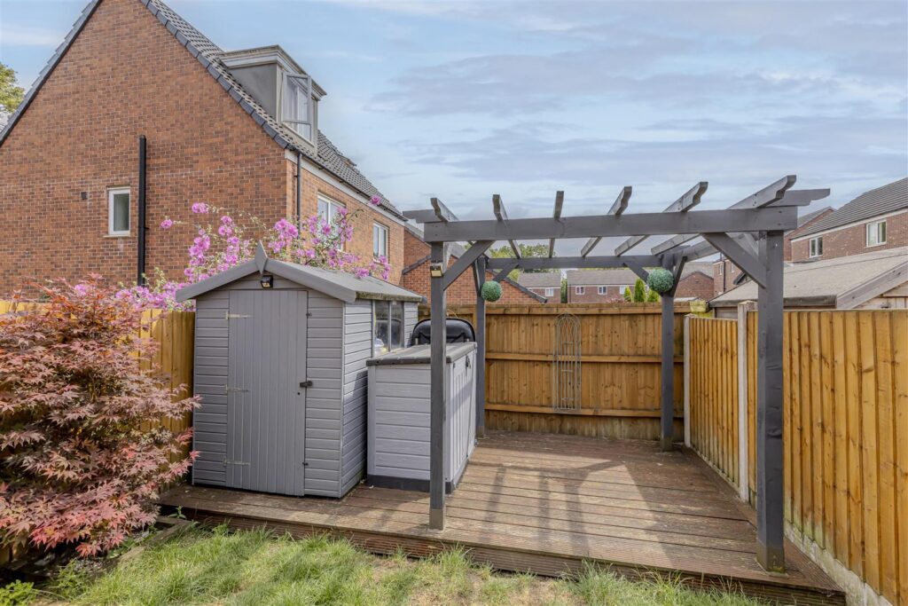 Robert Knox Way, Hartshill, Stoke-On-Trent, ST4 6FD