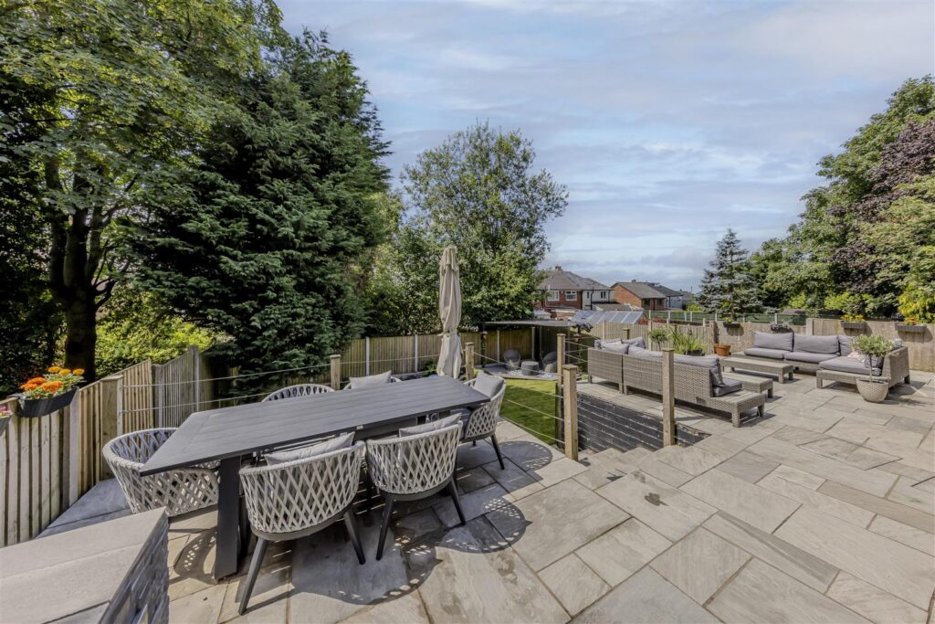 Radley Way, Werrington, Staffordshire, ST9 0JN