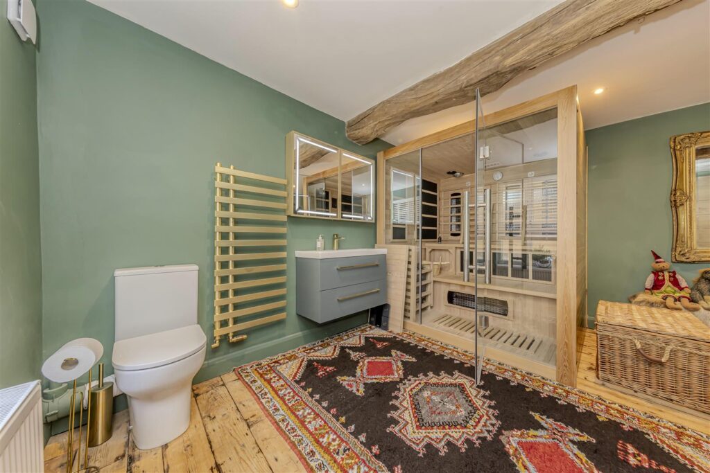 Windmill Hill, Rough Close, Staffrodshire, ST3 7PJ