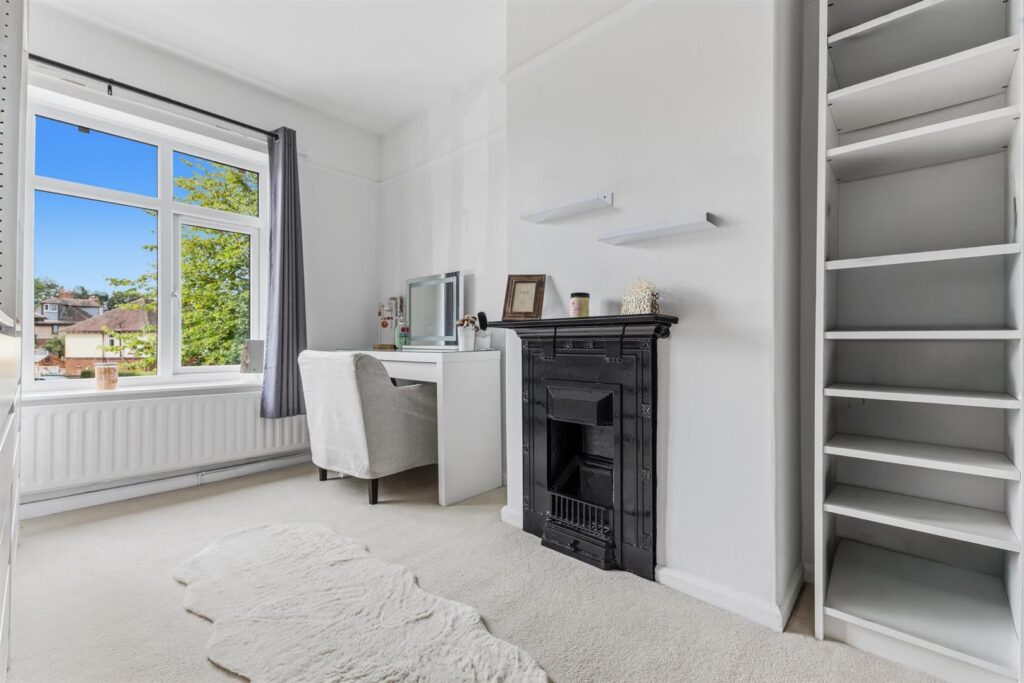 Argles Road, Leek, Staffordshire, ST13 6PQ