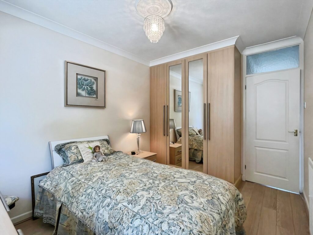 Mount Road, Leek, Staffordshire, ST13 6NQ
