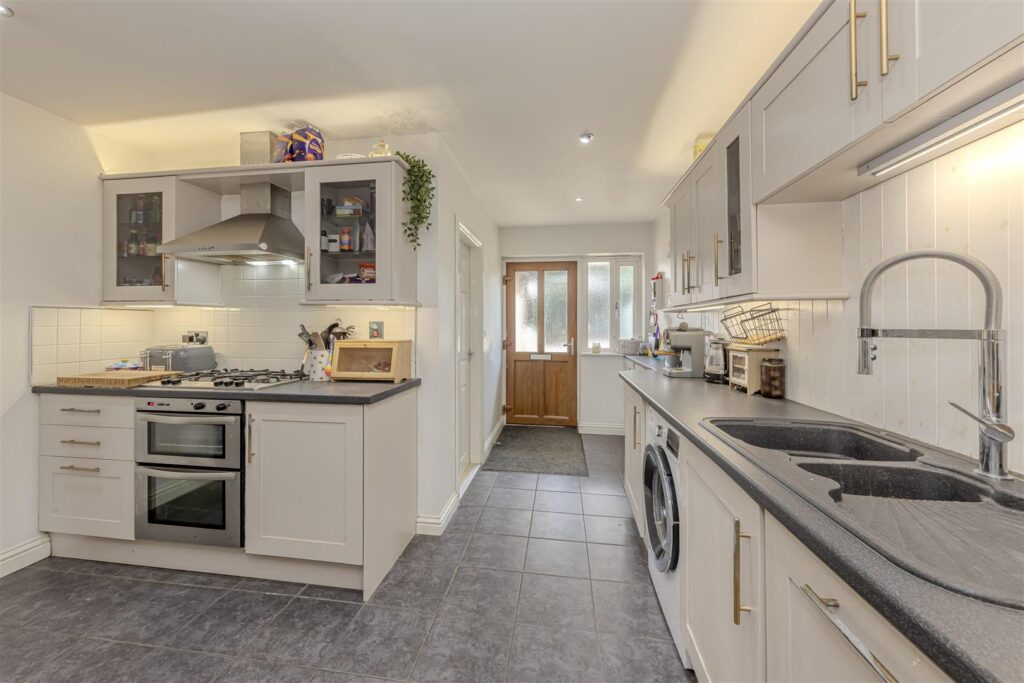 Ostlers Lane, Cheddleton, Staffordshire, ST13 7HS