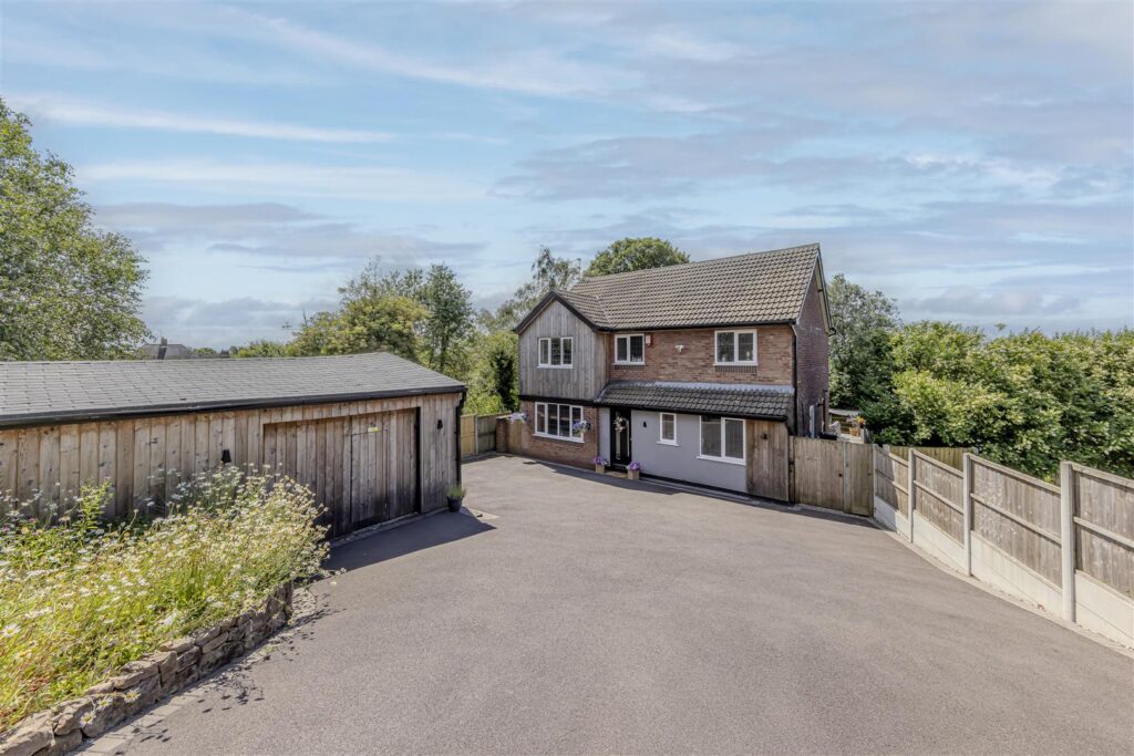 Radley Way, Werrington, Staffordshire, ST9 0JN