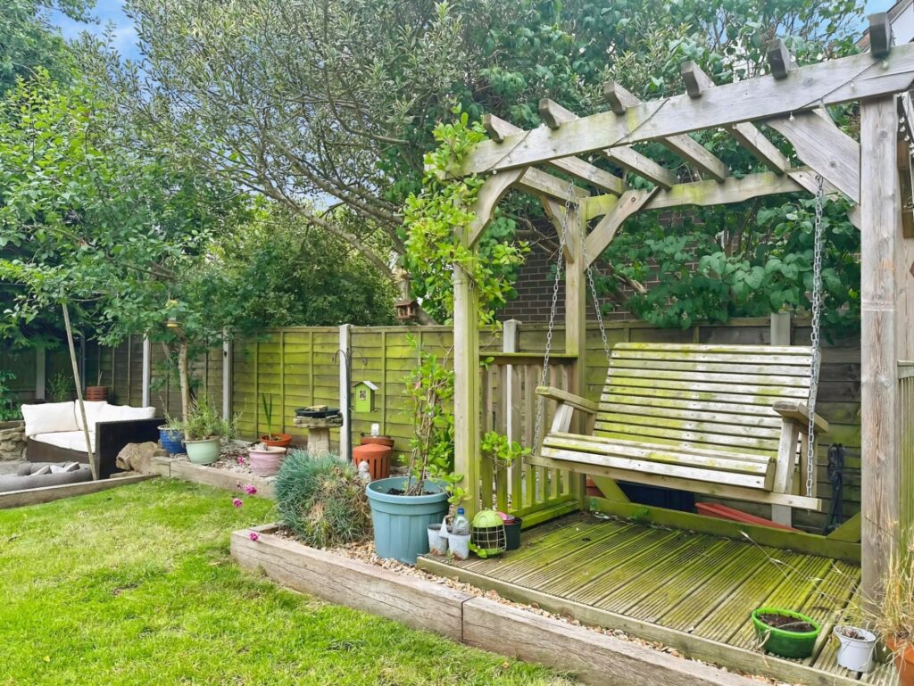 Davenport Close, Leek, Staffordshire, ST13 8NU