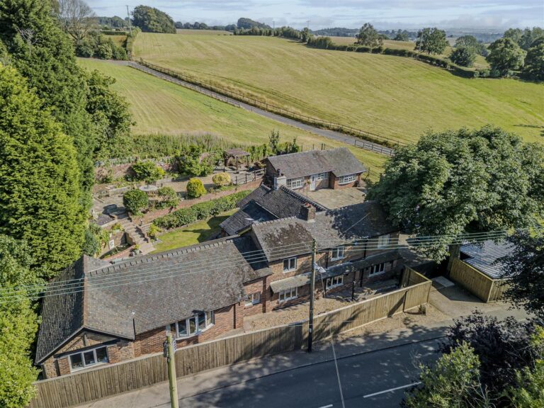 Windmill Hill, Rough Close, Staffrodshire, ST3 7PJ