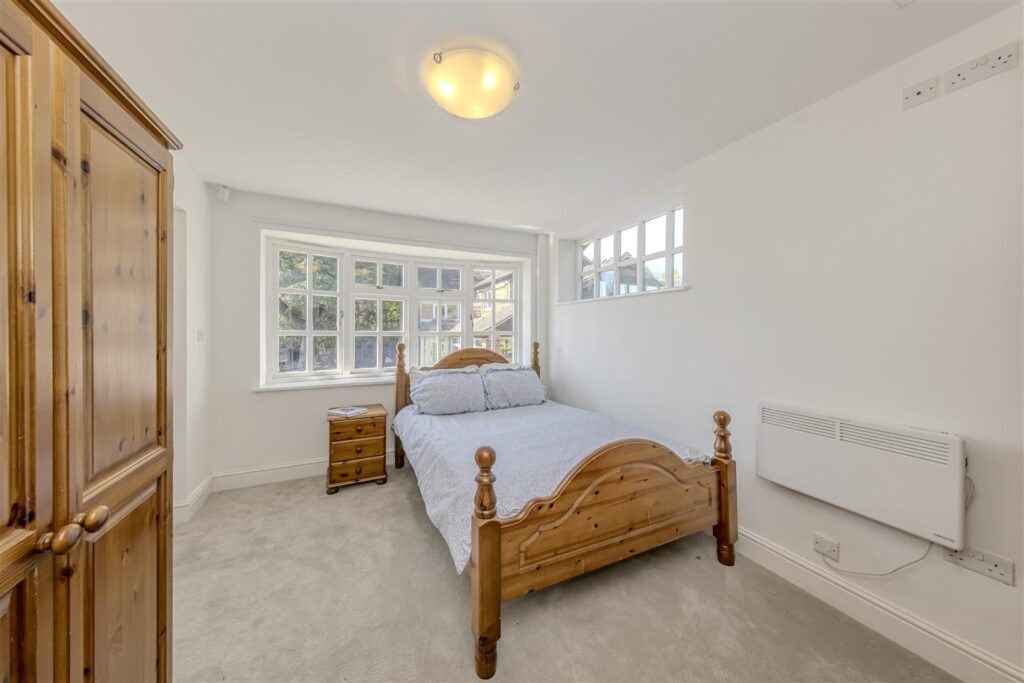 Windmill Hill, Rough Close, Staffrodshire, ST3 7PJ