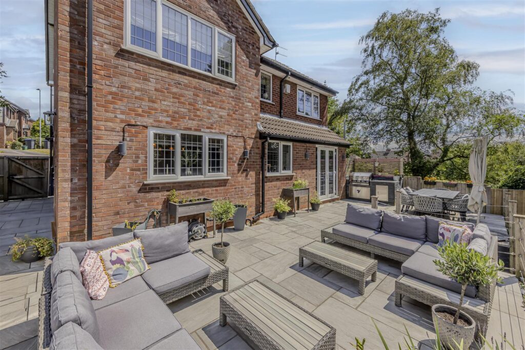 Radley Way, Werrington, Staffordshire, ST9 0JN