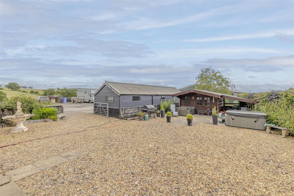Dilhorne Road, Caverswall, Staffordshire, ST11 9EZ