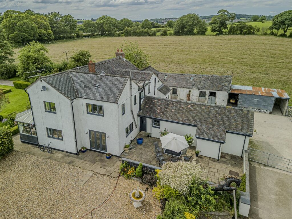 Dilhorne Road, Caverswall, Staffordshire, ST11 9EZ