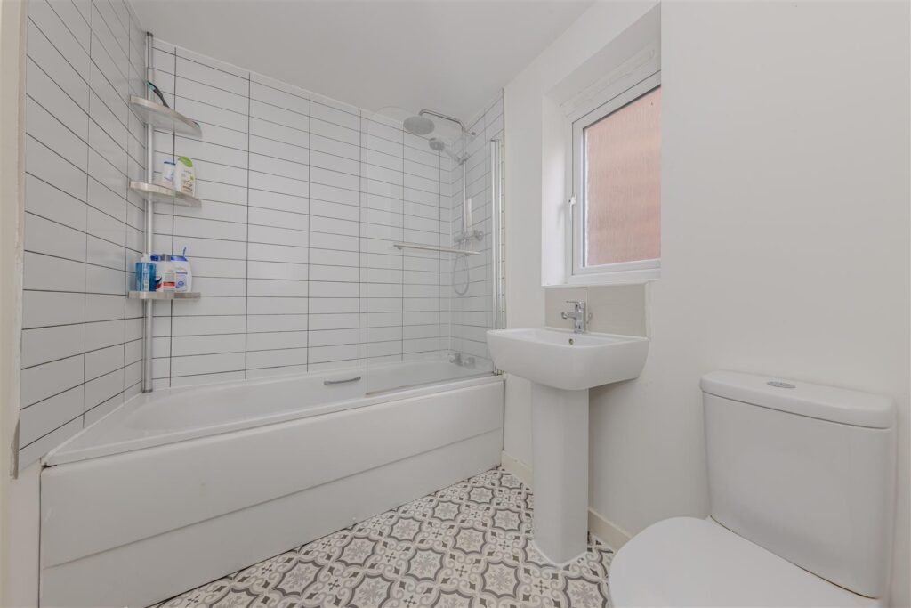 Robert Knox Way, Hartshill, Stoke-On-Trent, ST4 6FD