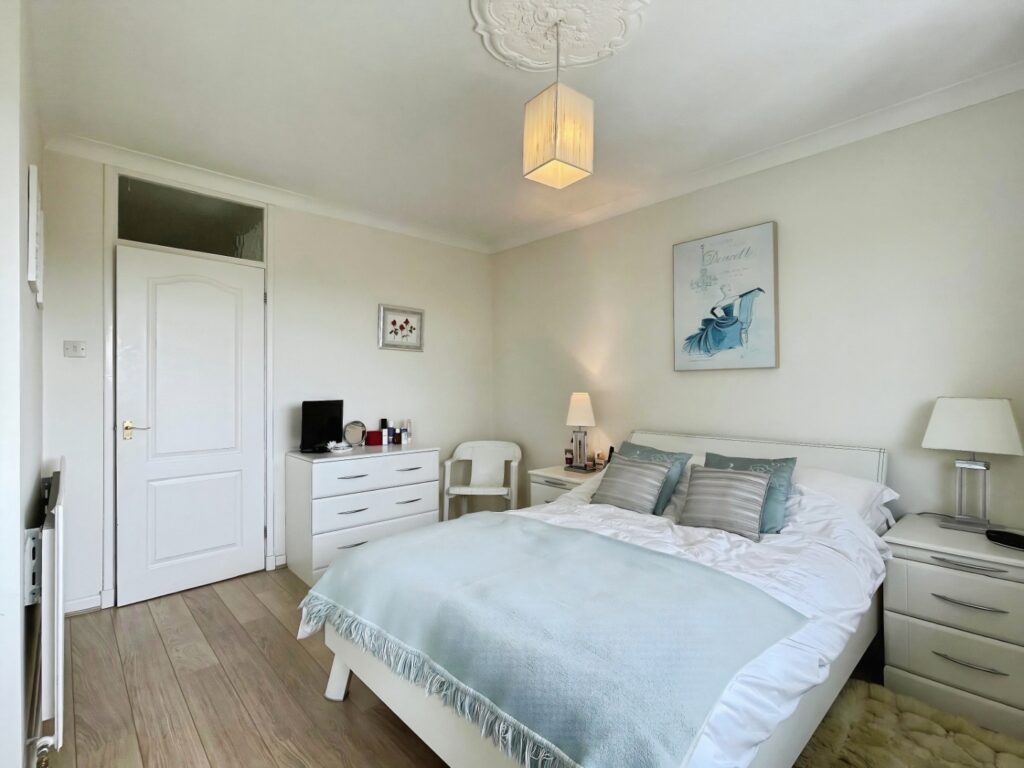 Mount Road, Leek, Staffordshire, ST13 6NQ