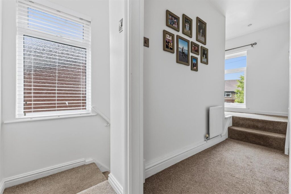 Argles Road, Leek, Staffordshire, ST13 6PQ