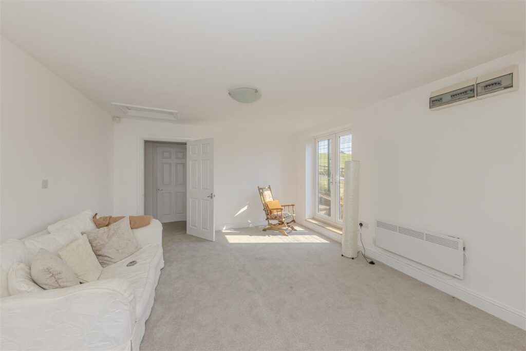 Windmill Hill, Rough Close, Staffrodshire, ST3 7PJ
