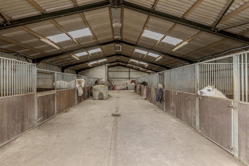 Dilhorne Road, Caverswall, Staffordshire, ST11 9EZ