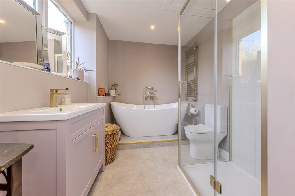 Windmill Hill, Rough Close, Staffrodshire, ST3 7PJ