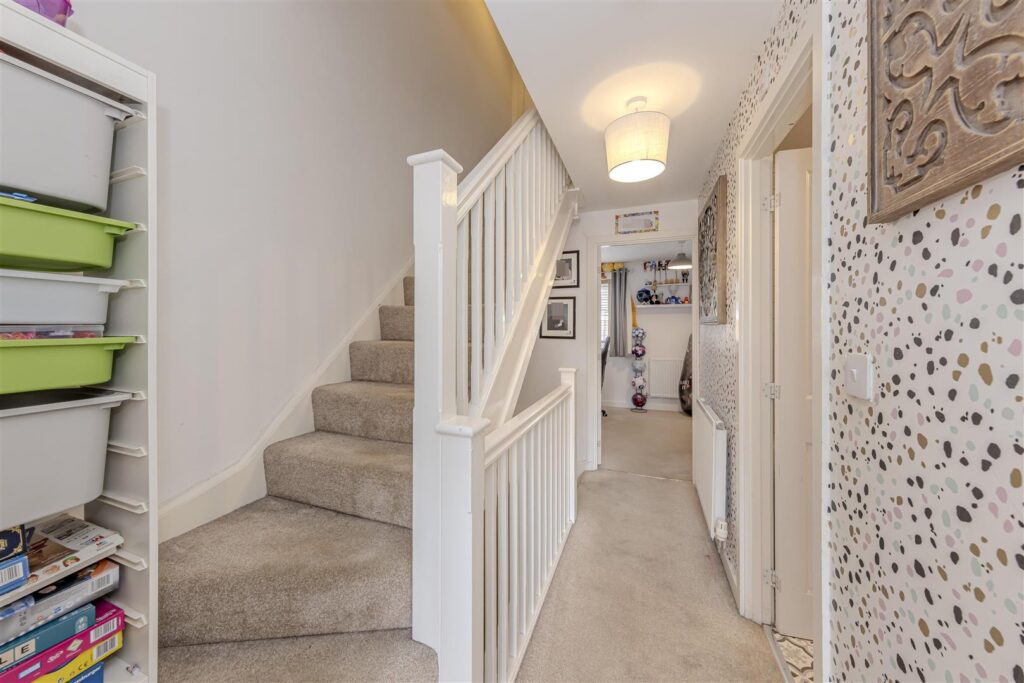 Robert Knox Way, Hartshill, Stoke-On-Trent, ST4 6FD
