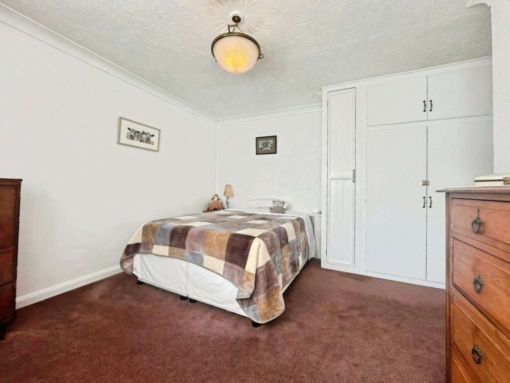 Priory Avenue, Leek, Staffordshire, ST13 6QJ