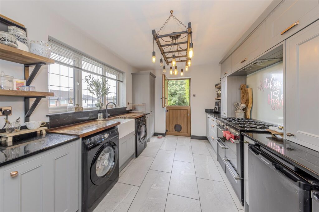 Radley Way, Werrington, Staffordshire, ST9 0JN