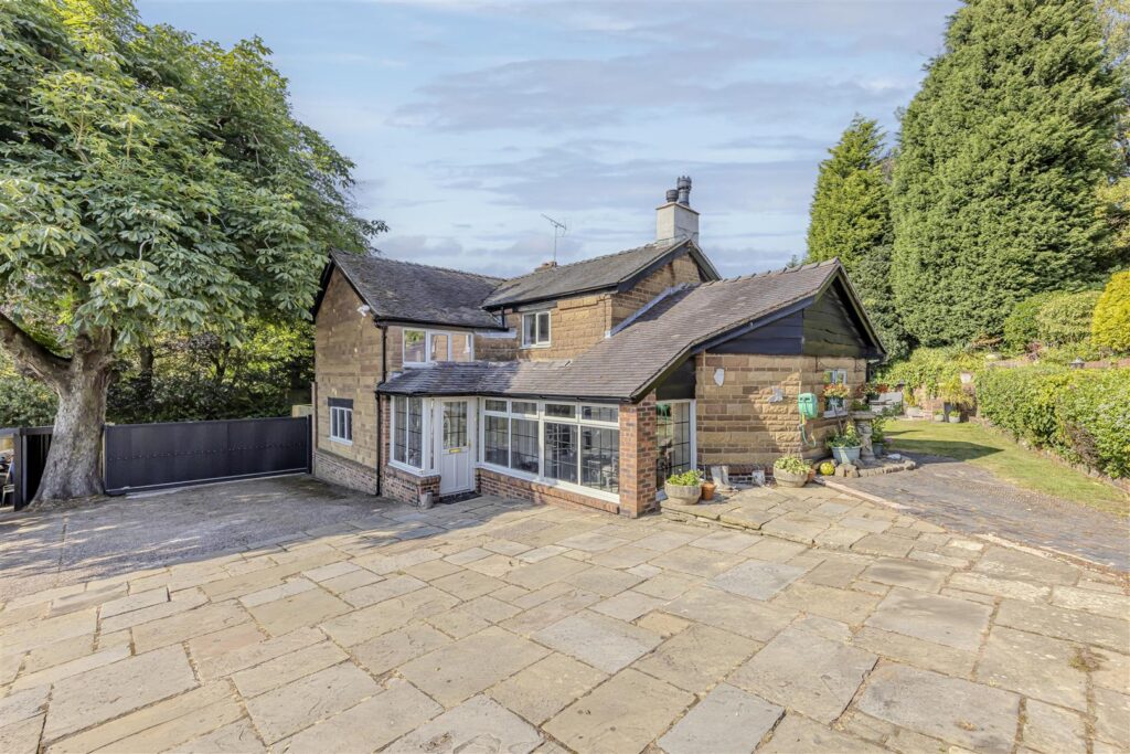 Windmill Hill, Rough Close, Staffrodshire, ST3 7PJ