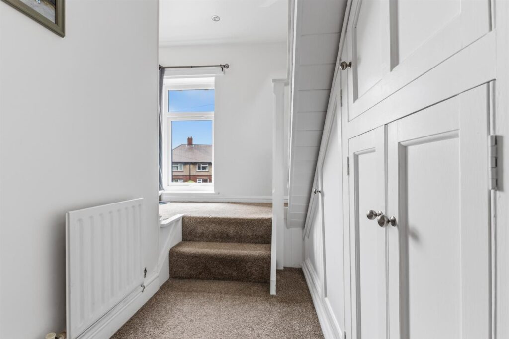 Argles Road, Leek, Staffordshire, ST13 6PQ