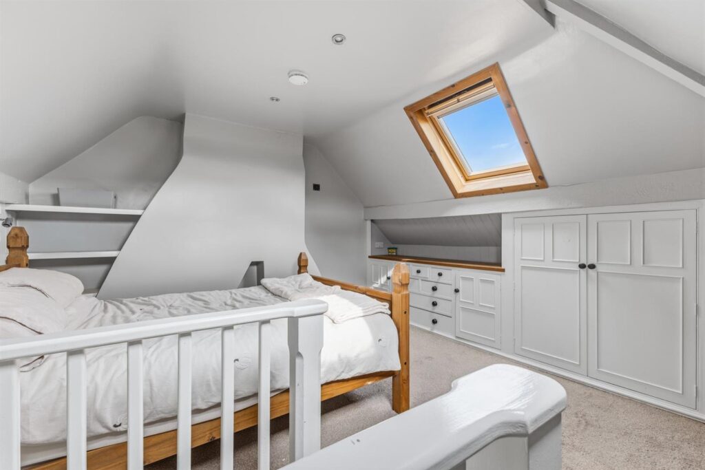 Argles Road, Leek, Staffordshire, ST13 6PQ