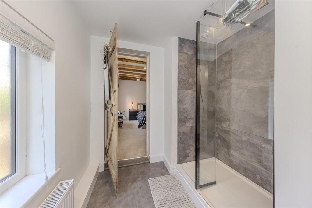 Windmill Hill, Rough Close, Staffrodshire, ST3 7PJ