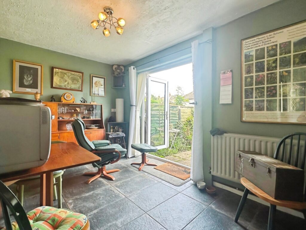 Priory Avenue, Leek, Staffordshire, ST13 6QJ