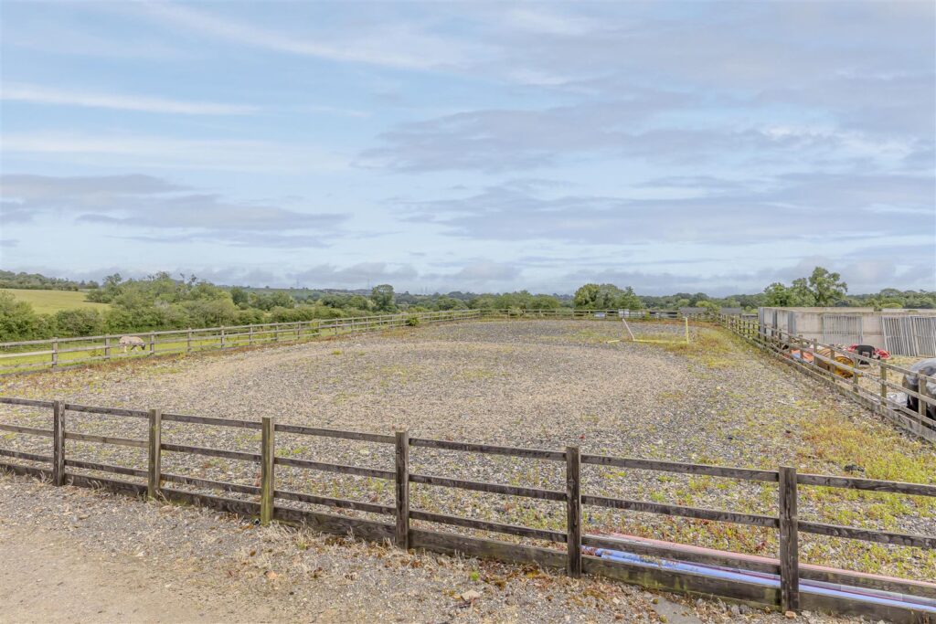 Dilhorne Road, Caverswall, Staffordshire, ST11 9EZ