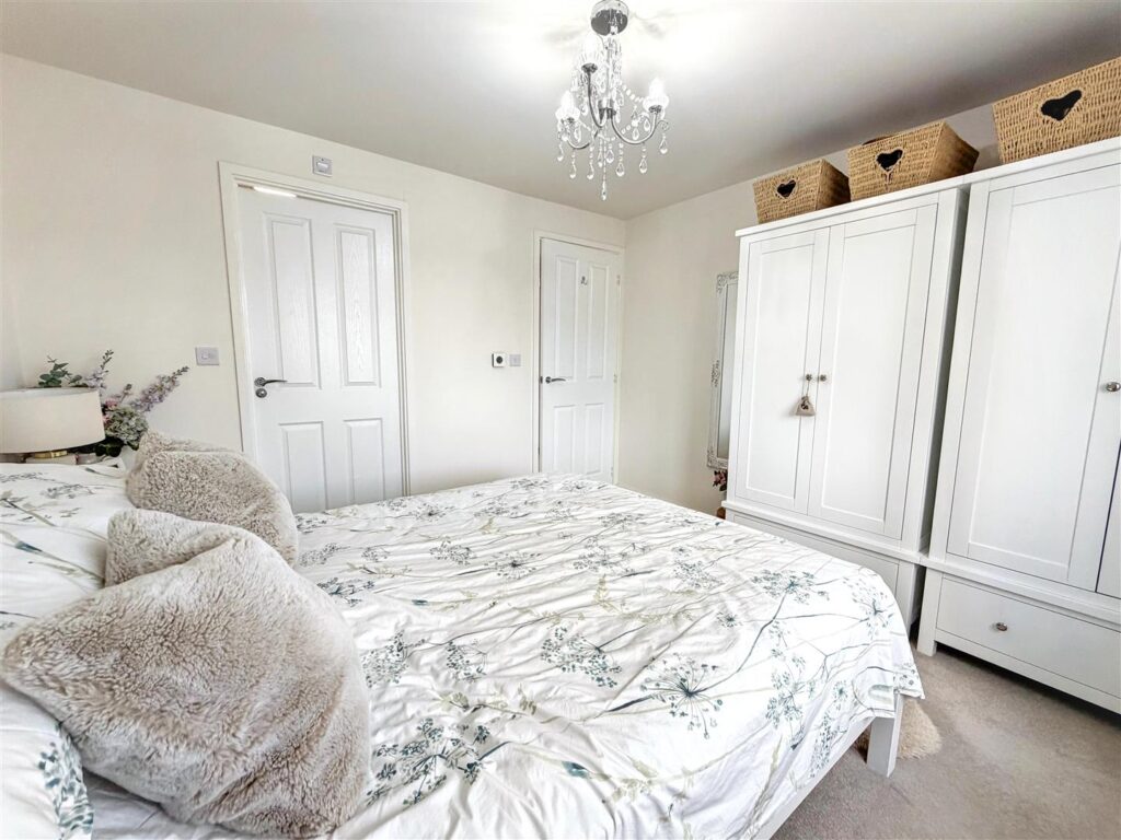 Hardwick Road, Harpur Hill, Buxton, Derbyshire, SK17 9XW