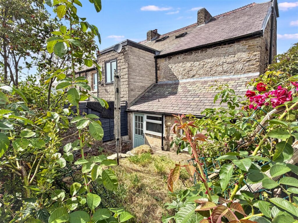 Windsor Road, Buxton, Derbyshire, SK17 7NS