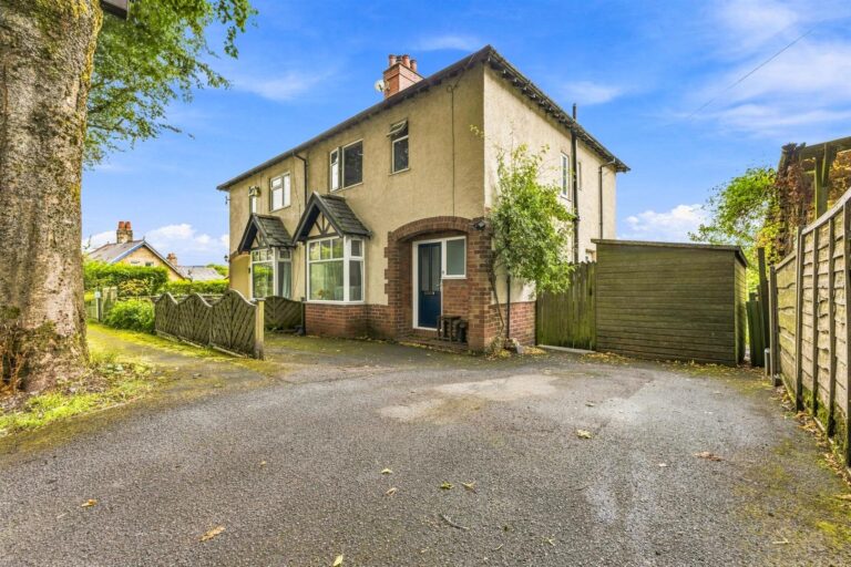 Curzon Road, Buxton, Derbyshire, SK17 6QS