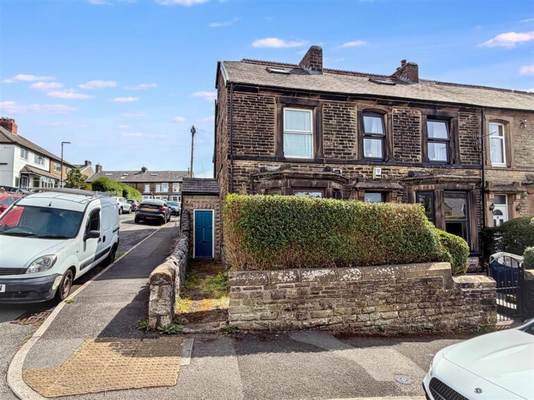 Windsor Road, Buxton, Derbyshire, SK17 7NS