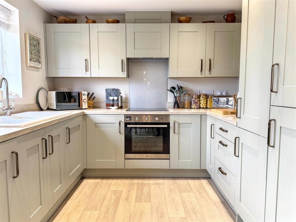 Hardwick Road, Harpur Hill, Buxton, Derbyshire, SK17 9XW
