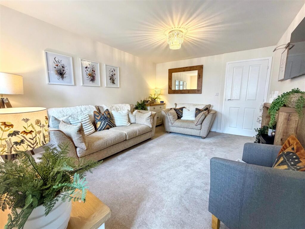 Hardwick Road, Harpur Hill, Buxton, Derbyshire, SK17 9XW