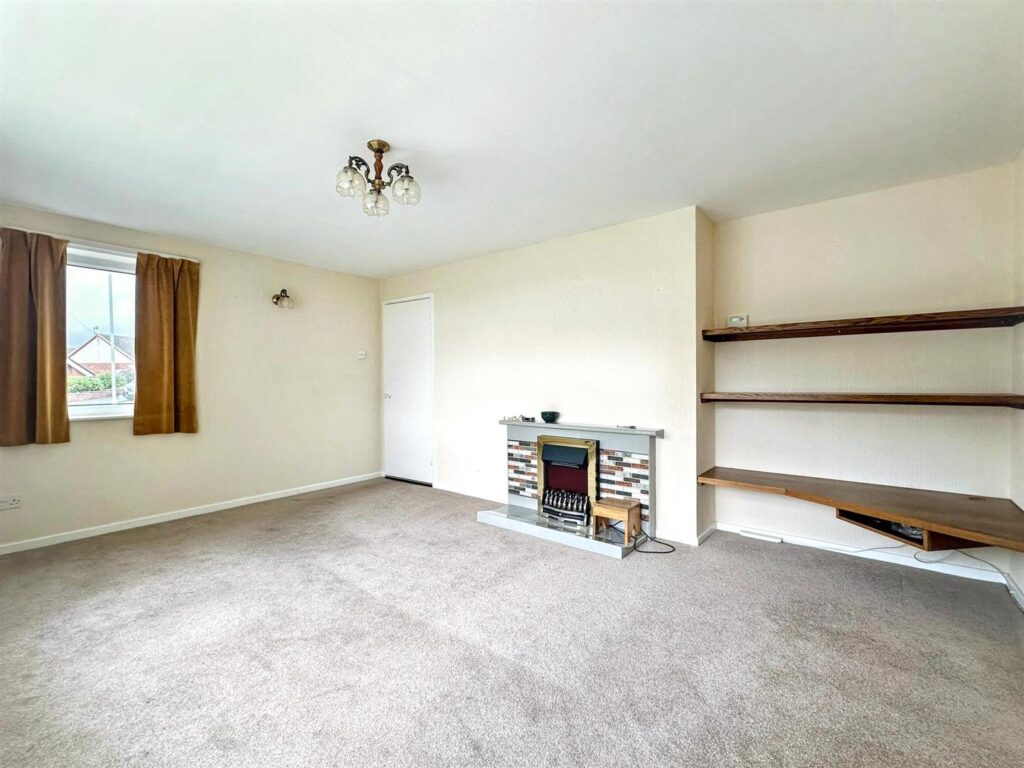 Moorland Road, Leek, Staffordshire, ST13 5BW