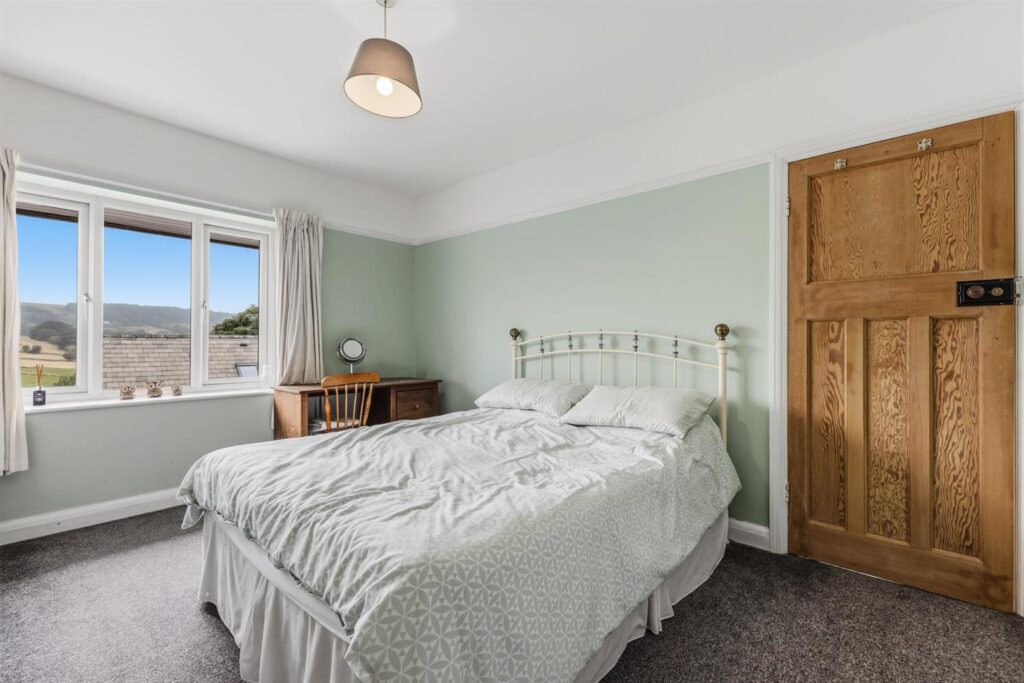 Leek Road, Buxton, Derbyshire, SK17 6UD