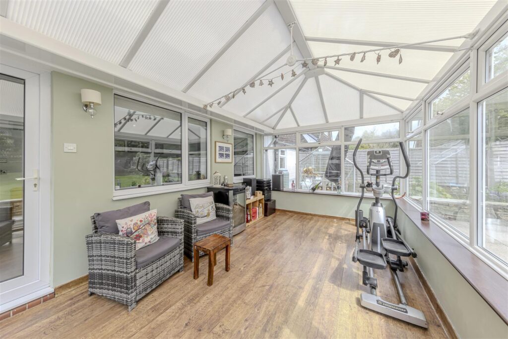 Errwood Avenue, Buxton, Derbyshire, SK17 9BD