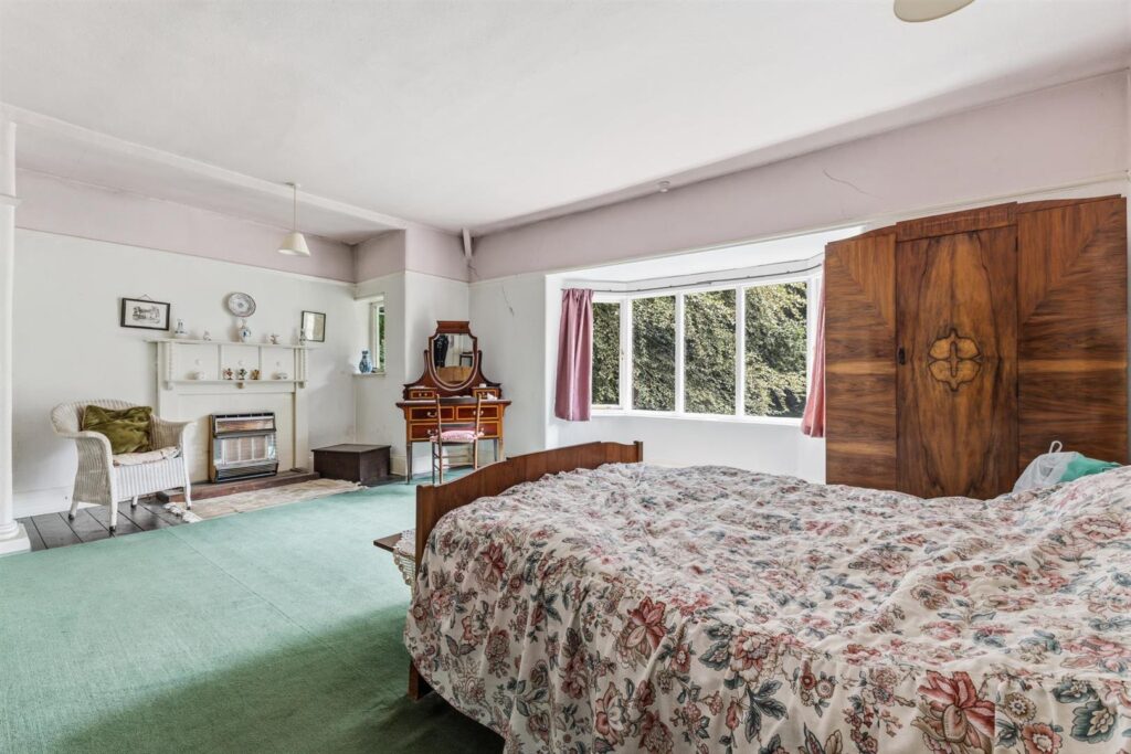 Macclesfield Road, Buxton, Derbyshire, SK17 9AH